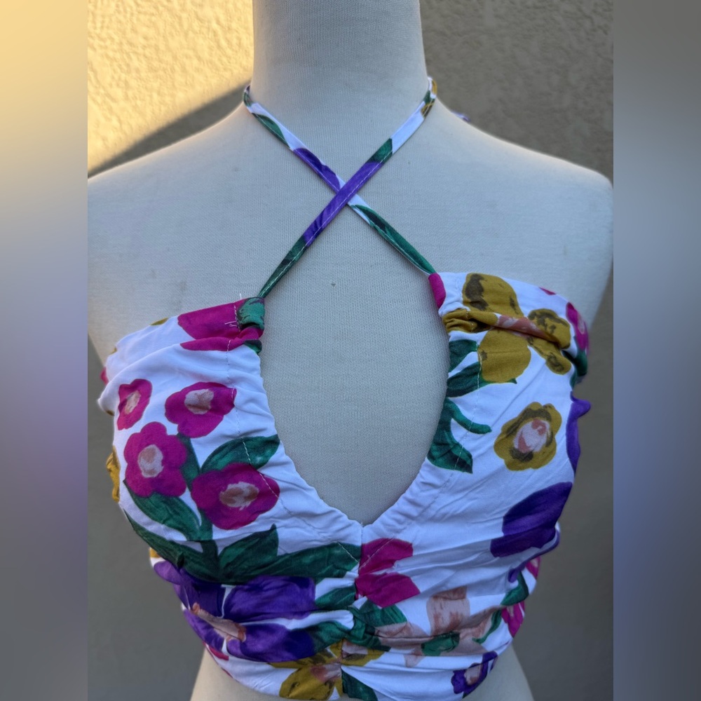 NWT KARI HALTER TOP - FLORAL size XS - Picture 7 of 11